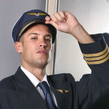 ไม่ชอบอย่าเข้ามาดูจ๊ะ เจ๊เบื่อ ... ชีดเส้นใต้คำว่า เจ๊เบื่อ *