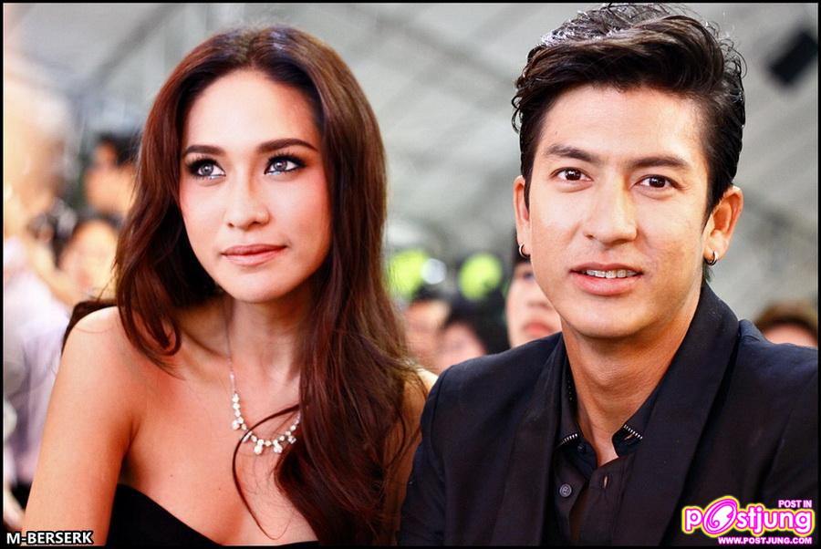 (ติ๊ก พลอย ออฟ พอลล่า ฯลฯ) งานสุดสัปดาห์ Young & Smart Vote 2010 @siam paragon [Part2]