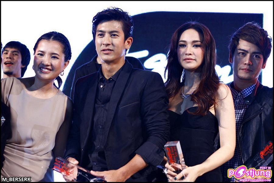 (ติ๊ก พลอย ออฟ พอลล่า ฯลฯ) งานสุดสัปดาห์ Young & Smart Vote 2010 @siam paragon [Part2]