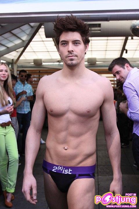 2(x)ist Presentation @ SUMMER CAMP