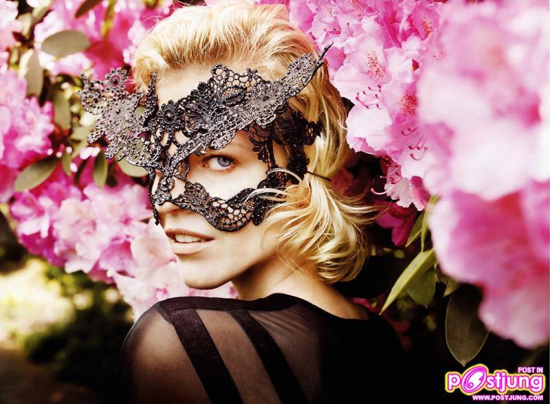 Eva Herzigova Flores de Invierno Vogue Mexico November 2010