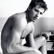 ซูมที่เป้า  หนุ่มหล่อ...