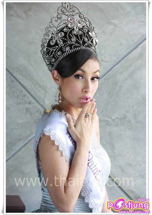 แคทรียา อิงลิช สวยเว่อร์ แบบเริ่ดหรูอลังการ ในแฝดนะยะ!