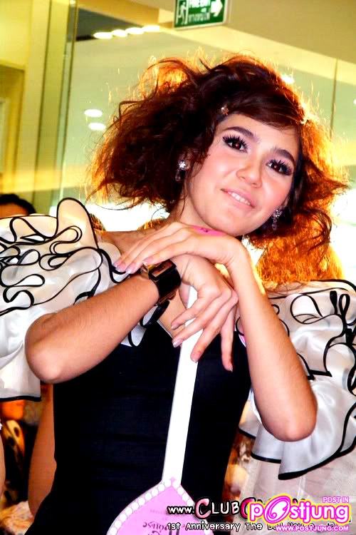 ชมพู่ กับผมทรงเดียวกับ Lady Gaga