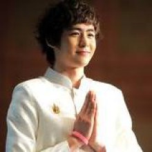 Nichkhun 2PM