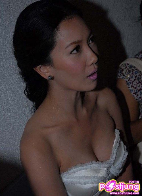 นุ่น วรนุช @งานเปิดร้านอาหาร "แสนแซ่บ"