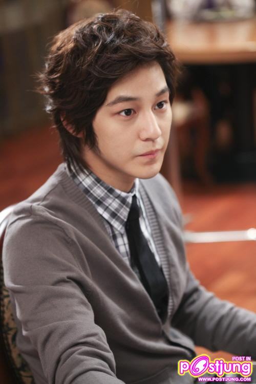 Kim Bum & Hwang Jung Um CF D'Maris Seafood Buffet Restaurant