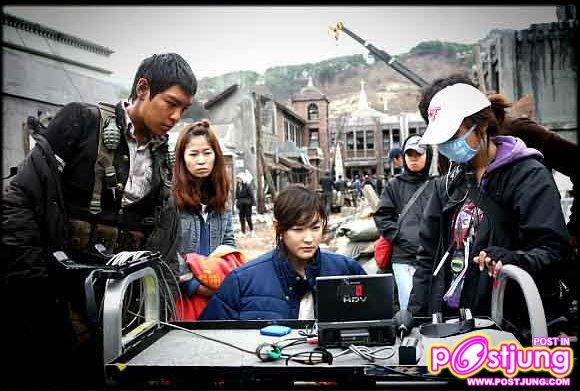 T.O.P ได้รับการเสนอชื่อเข้าชิงรางวัลนักแสดงหน้าใหม่จาก2เวที