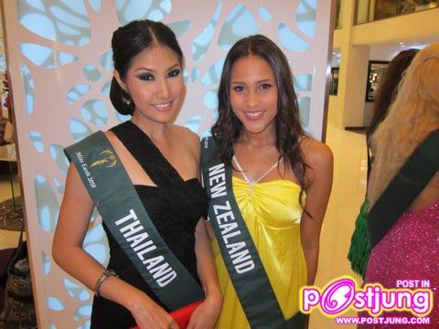 เก็บตกภาพ เอี๊ยม วรรษพร และผู้เข้าประกวด MISS EARTH 2010