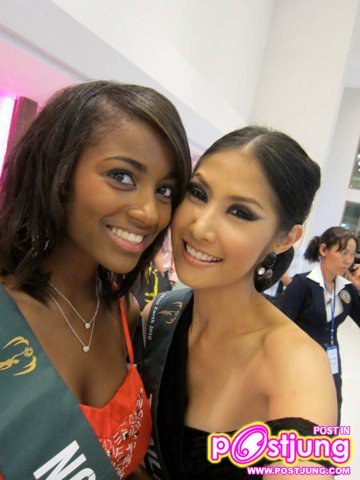 เก็บตกภาพ เอี๊ยม วรรษพร และผู้เข้าประกวด MISS EARTH 2010