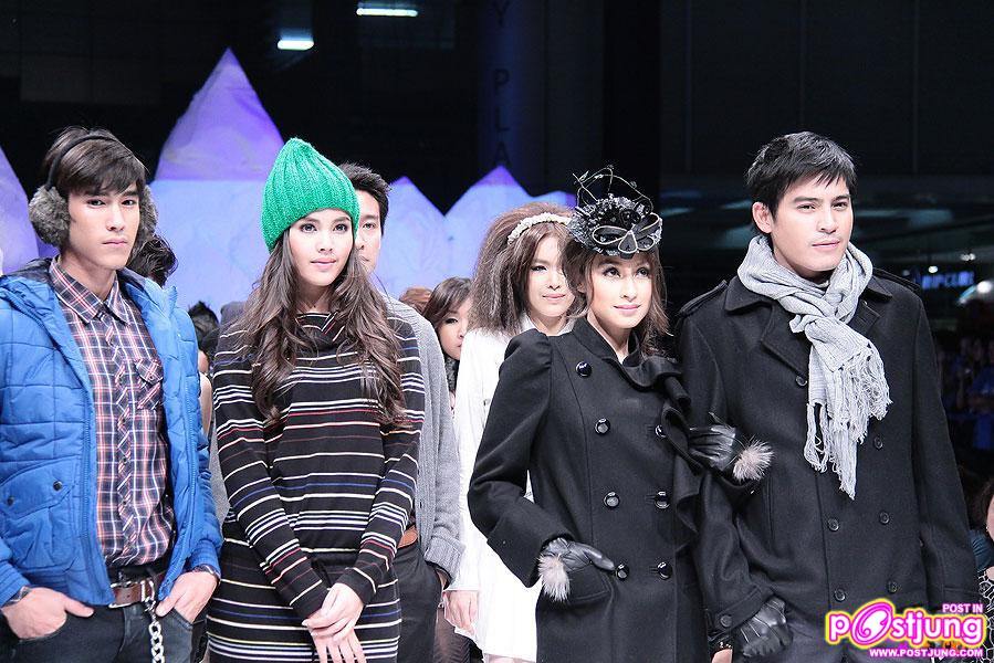 [Pic] ปอ ทฤษฎี, ณเดชน์, ญาญ่าและแคทรียา อิงลิช เดินแบบงาน Runway of Ice @ Siam Discovery