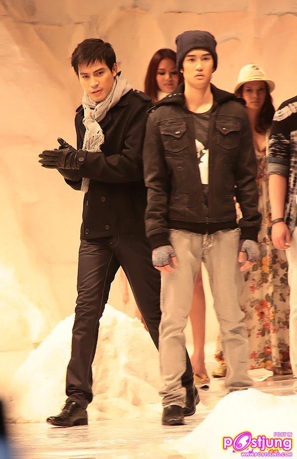 [Pic] ปอ ทฤษฎี, ณเดชน์, ญาญ่าและแคทรียา อิงลิช เดินแบบงาน Runway of Ice @ Siam Discovery