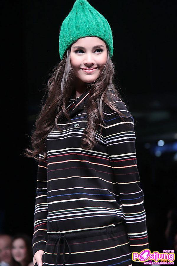 [Pic] ปอ ทฤษฎี, ณเดชน์, ญาญ่าและแคทรียา อิงลิช เดินแบบงาน Runway of Ice @ Siam Discovery