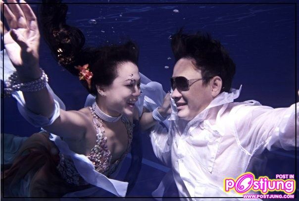 Wedding - Underwater