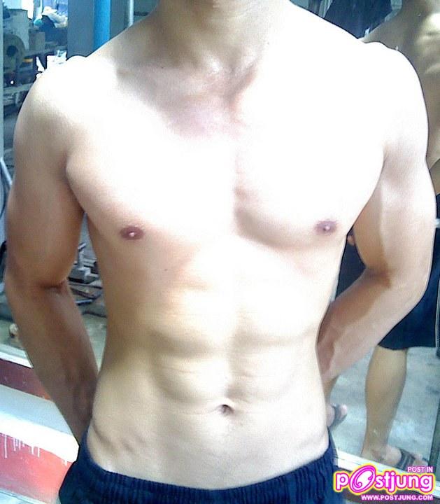 รวมซิกแพค ......เกย์ไทยบ้านๆ