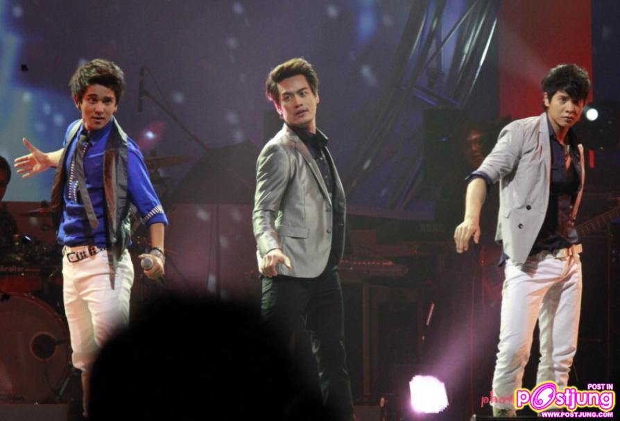 PIC. กัน อ็อฟ ไอซ์ @ Bam' s Love Song Concert