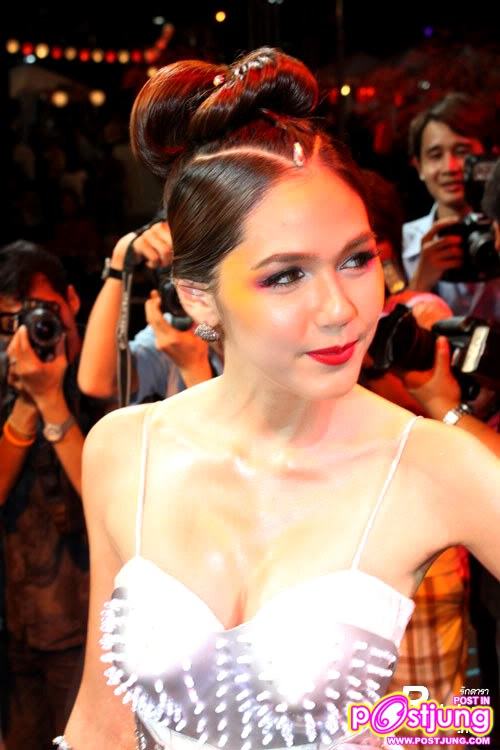 ชมพู่ สวยสง่าดุจนางพญาจริงๆ