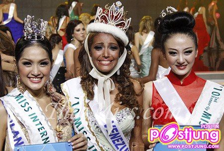 น้องเดียร์ ปิยะภรณ์ รองอันดับ 1 Miss International 2010