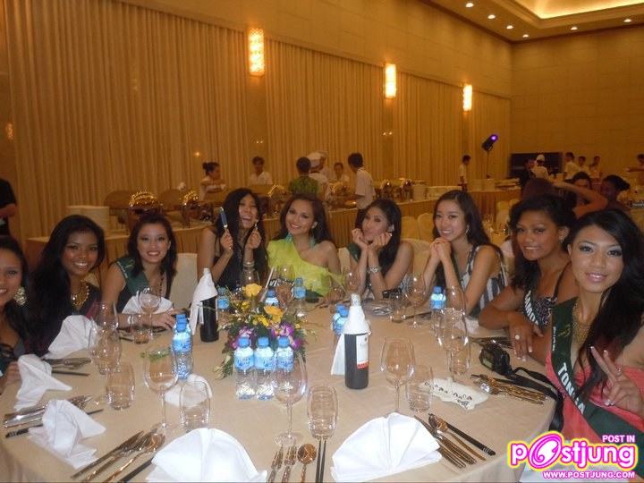 [Watsaporn]  in Swimsuit @MISS EARTH 2010