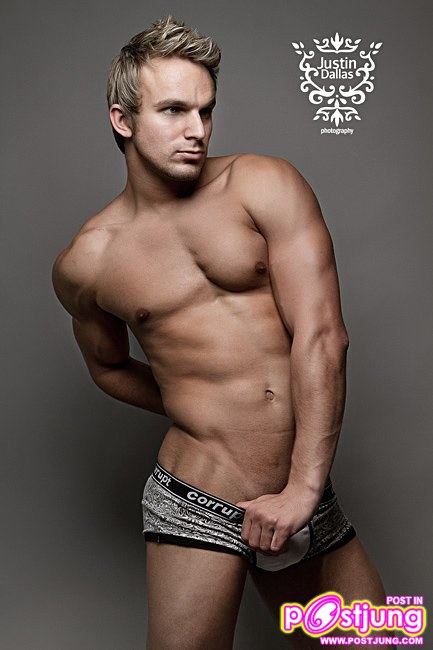 Photoshoot men album 82 Justin Dallas