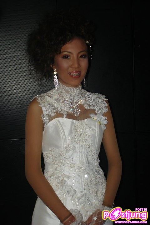 ** ปิ๊ก อรวรรณ นวมศิริ "ปิ๊ก อัมพวัน" เจ้าหญิงลูกทุ่งคนต่อไป **