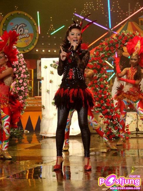 ** ปิ๊ก อรวรรณ นวมศิริ "ปิ๊ก อัมพวัน" เจ้าหญิงลูกทุ่งคนต่อไป **