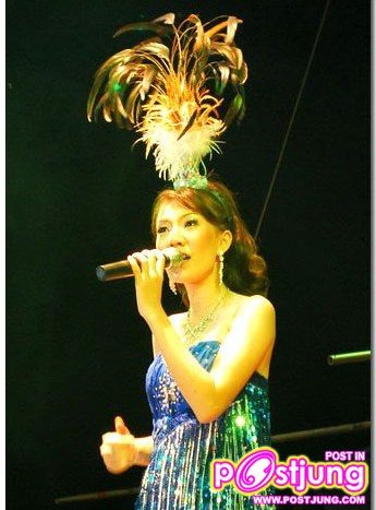 ** ปิ๊ก อรวรรณ นวมศิริ "ปิ๊ก อัมพวัน" เจ้าหญิงลูกทุ่งคนต่อไป **