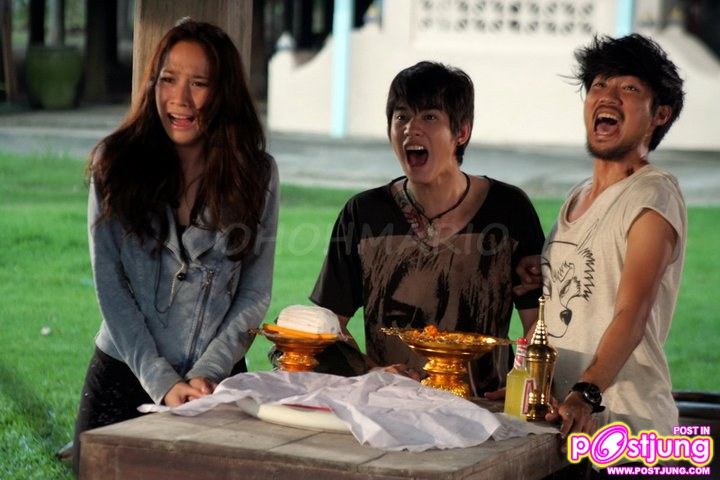 ภาพอั้มยั่วตำรวจในสาระแน