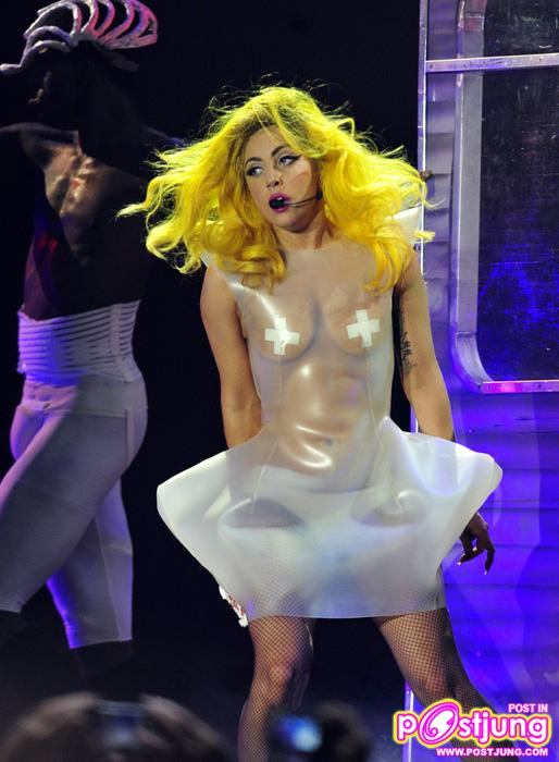 [GAGA] The Monster Ball Tour in Prague, Czech Republic