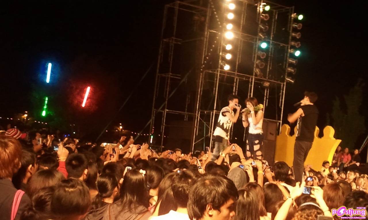 ลอยกระทงบุ่งตาหลัว โคราช