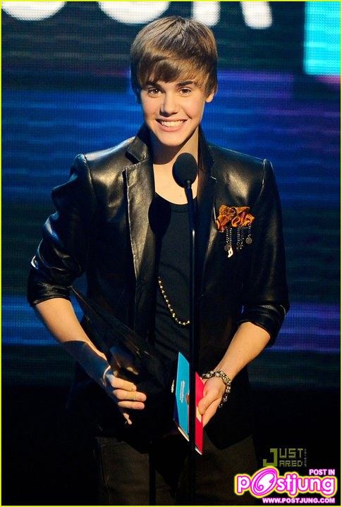 Justin Bieber - Artist of the Year