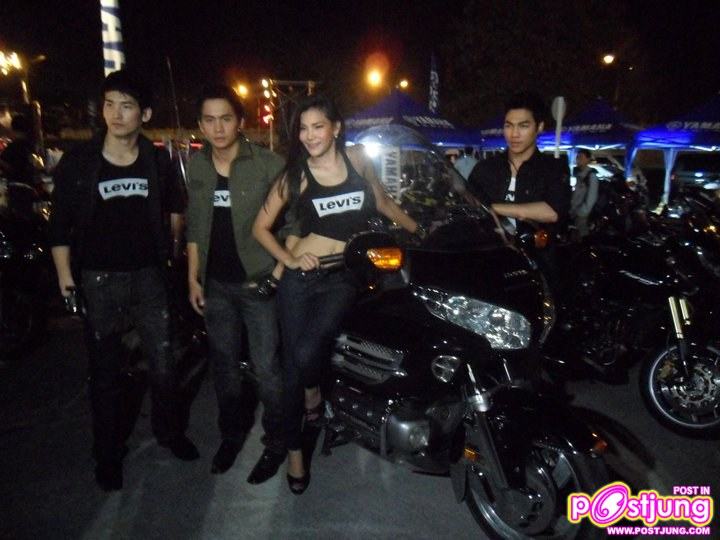 Levi's DarkStoryFashionShow in BikeWeek2010