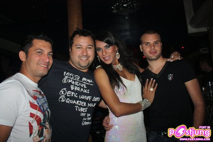 นางงามที่ชื่อ Stella Rocha จากฝรั่งเศษเธอได้รับตำแหน่งอะไรเหรอ