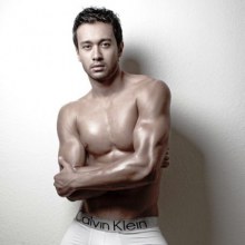 หล่อ หุ่นดี