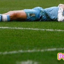 นักฟุตบอล (หล่อโ  !...) โชว์เสียว กลางสนาม!...