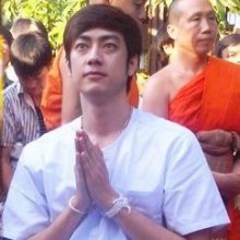 ฟิล์ม บวชแล้ว.!!!!!!!