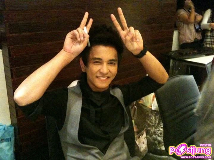 กัน แจกลายเซ็นอัลบั้มกันเอง @ ตึก GMM