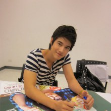 มาริโอ้ แจกลายเซ็นvcd-dvd หนังสิ่งเล็กๆ