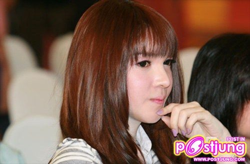 "เอมี่"แดนซ์กระจายจุกหลุดกลางงาน