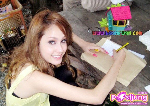 ขวัญ อุษามณี