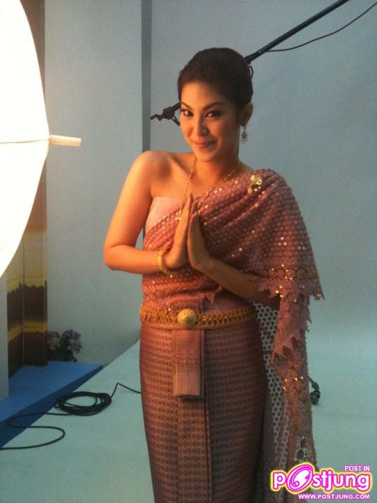 เบื้องหลังถ่ายปฏิทินปีใหม่2554 ของเหล่านักแสดงช่อง7