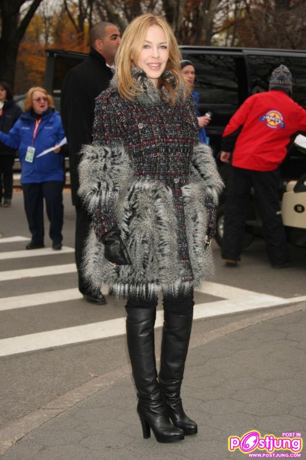 Kylie Minogue Performs at the Macy’s Thanksgiving Parade New York