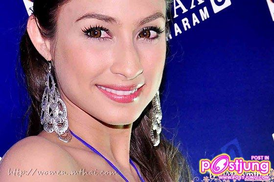 4 สาว ประชันสวย (อั้ม แคท พลอย เจนี่) ในงานเปิดตัว โชว์รูม คาร์แมกซ์