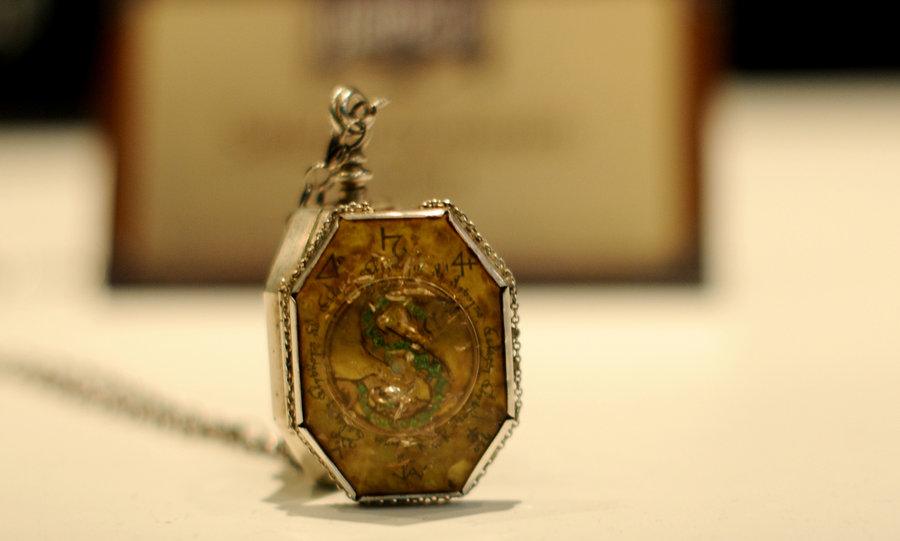 อันที่ 3 ล็อกเก็ตสลิธิริน