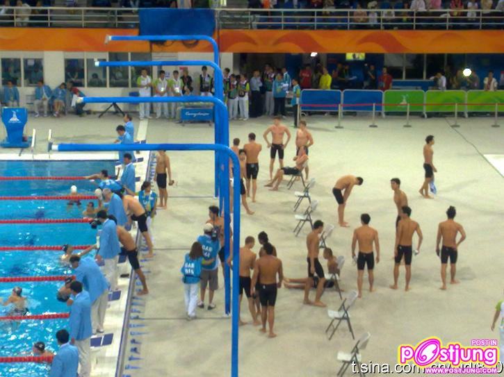 นักว่ายน้ำประเทศจีน หล่อล่ำ