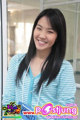 ลอยแก้ว น้องใหม่ร้ายบริสุทธิ์