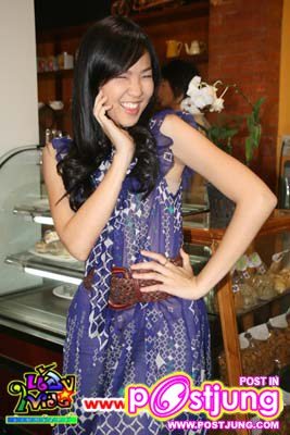 ลอยแก้ว น้องใหม่ร้ายบริสุทธิ์