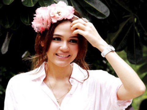 ชมพู่ สวยสง่าจังเลย