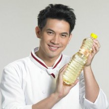 เคน ธีรเดช จากโฆษณาน้ำมันพืชกุ๊ก