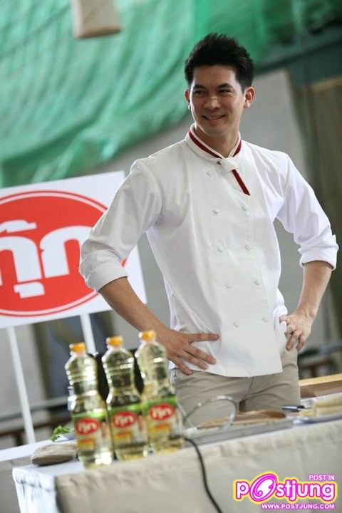 เคน ธีรเดช จากโฆษณาน้ำมันพืชกุ๊ก